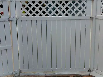 Vinyl Fence Cleaning - Vinyl Fence Cleaning pressure washing results Lancaster PA